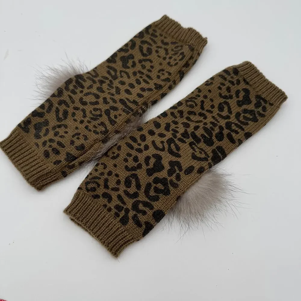 Mitchies Matchings Wrist Warmers Died Blue Fox Skin Gloves Mittens